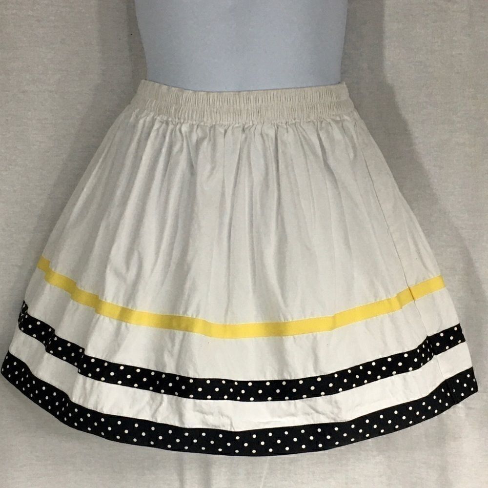 Gymboreeβsizeβ5βwhiteβyellowβblueβtrimβelastic